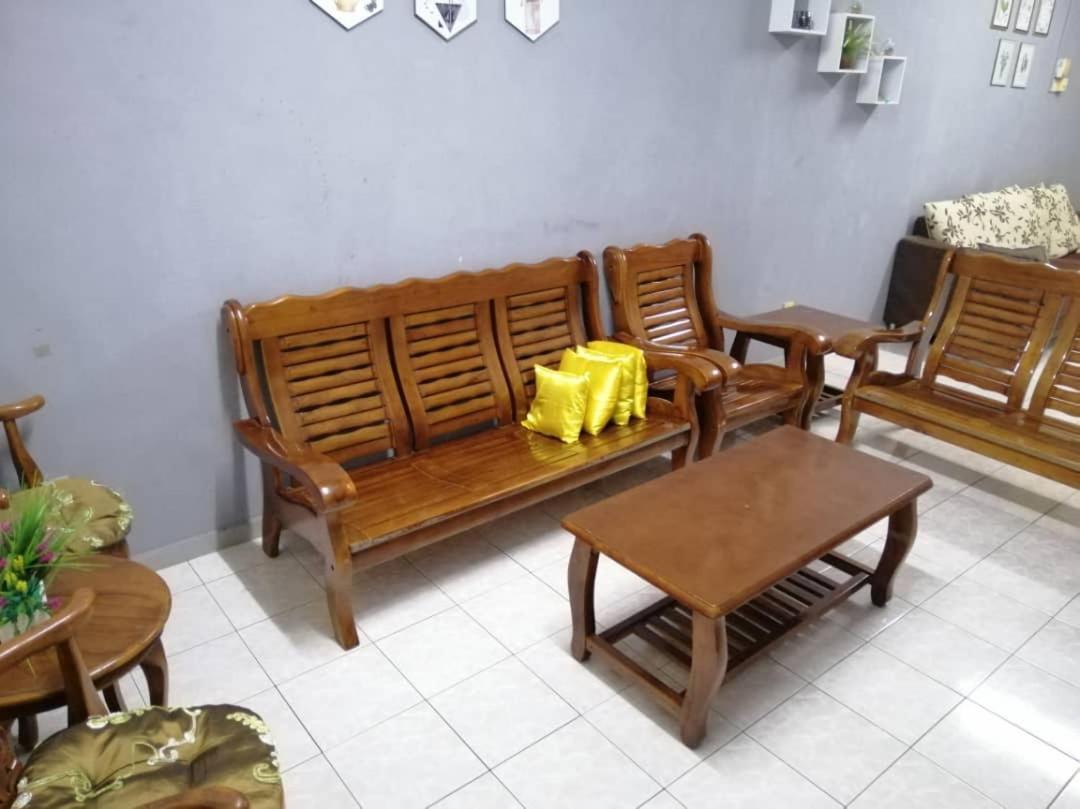 Homestay Perpaduan, Taman Bercham Raya Ulu Kinta Ipoh Perak Kampong Batu Lapan  Buitenkant foto